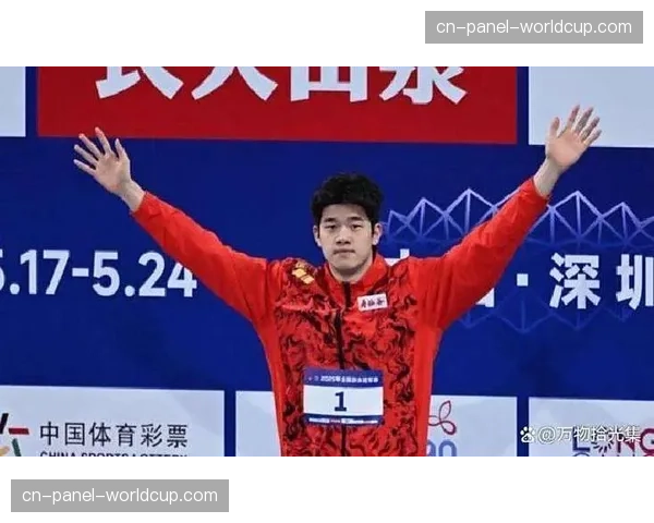 奥运男子100自前瞻：波波维奇、查尔莫斯与潘展乐的“三强争霸”